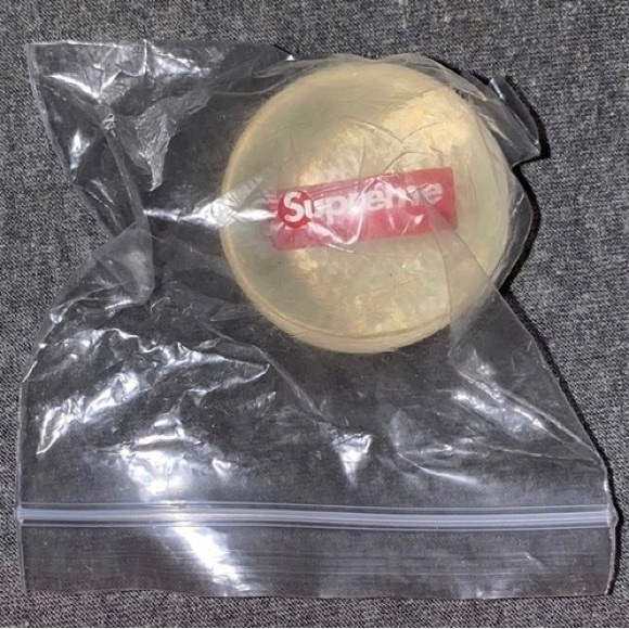 NWT Supreme Bouncy Ball Clear - Picture 2 of 11